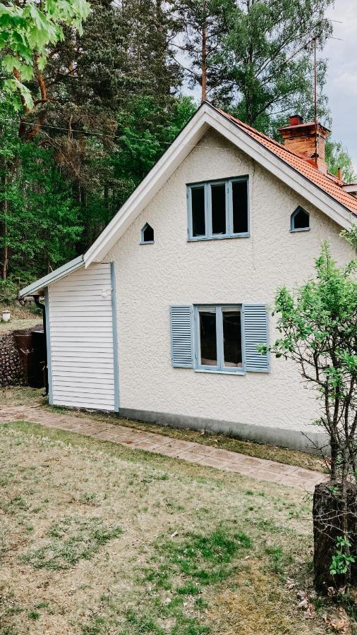Charming House With Wood Stove Near Lake Virserum Exterior photo